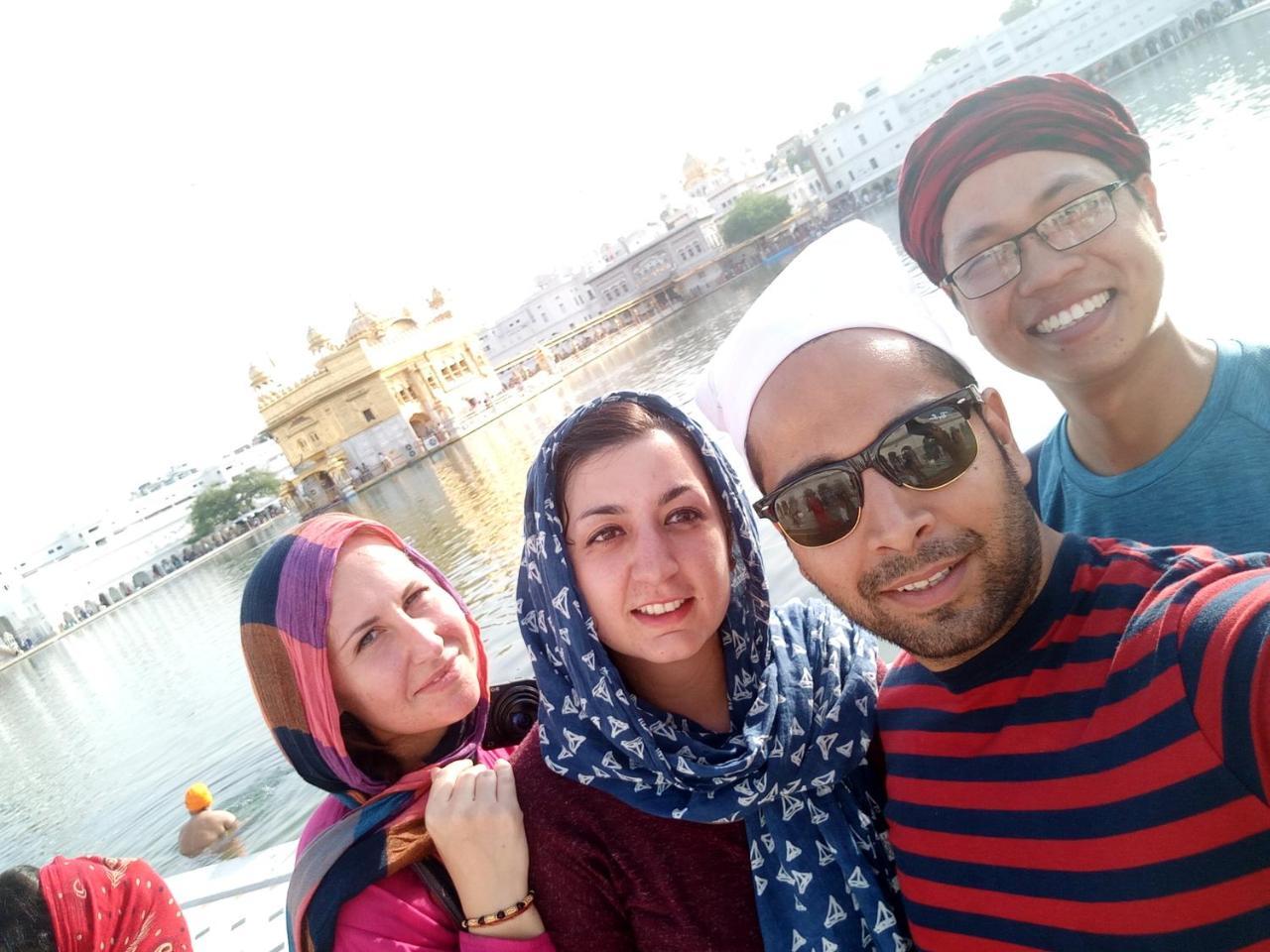 Wow Backpackers Hostels Amritsar Exterior photo