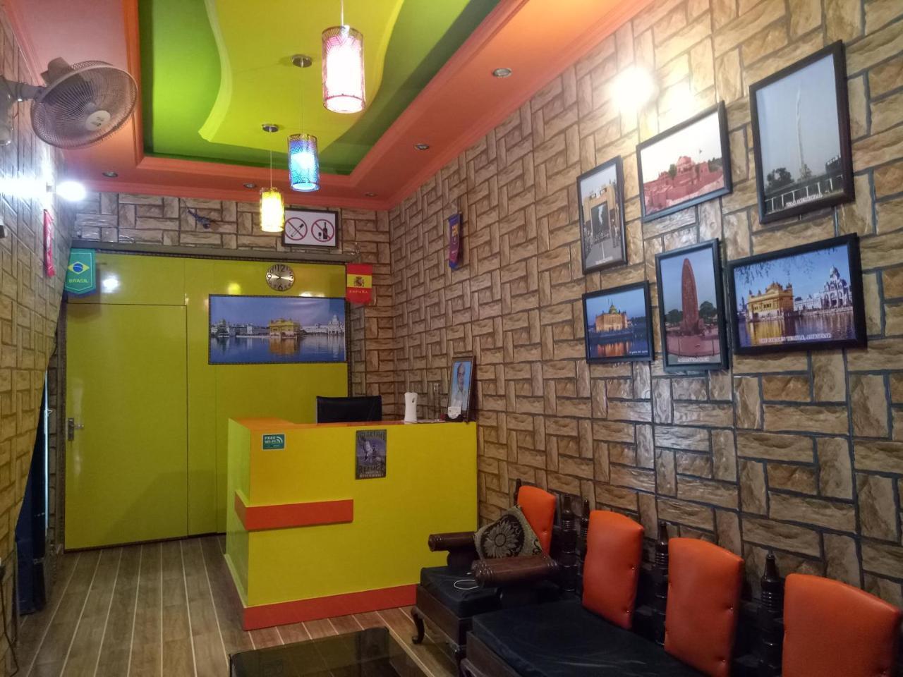 Wow Backpackers Hostels Amritsar Exterior photo